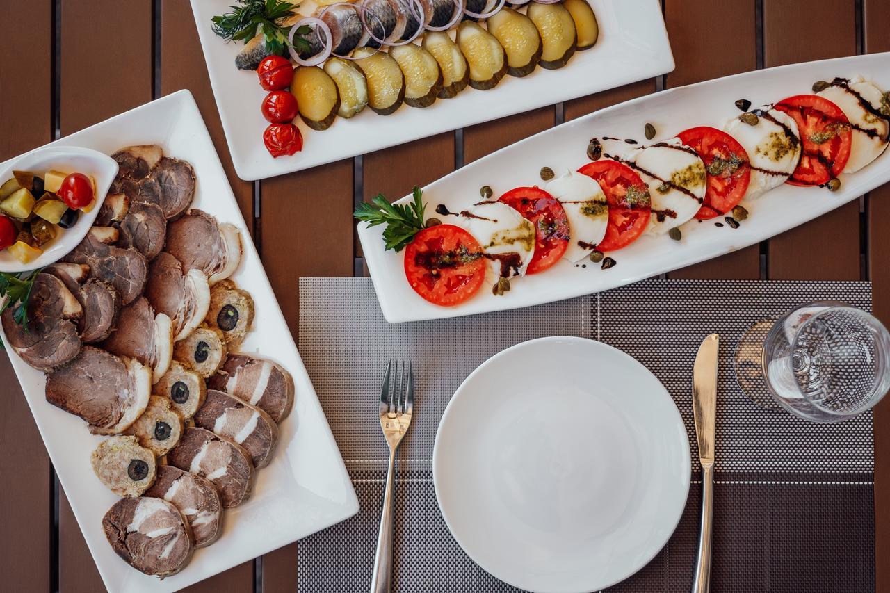 Megapolis Hotel Szymkent Zewnętrze zdjęcie