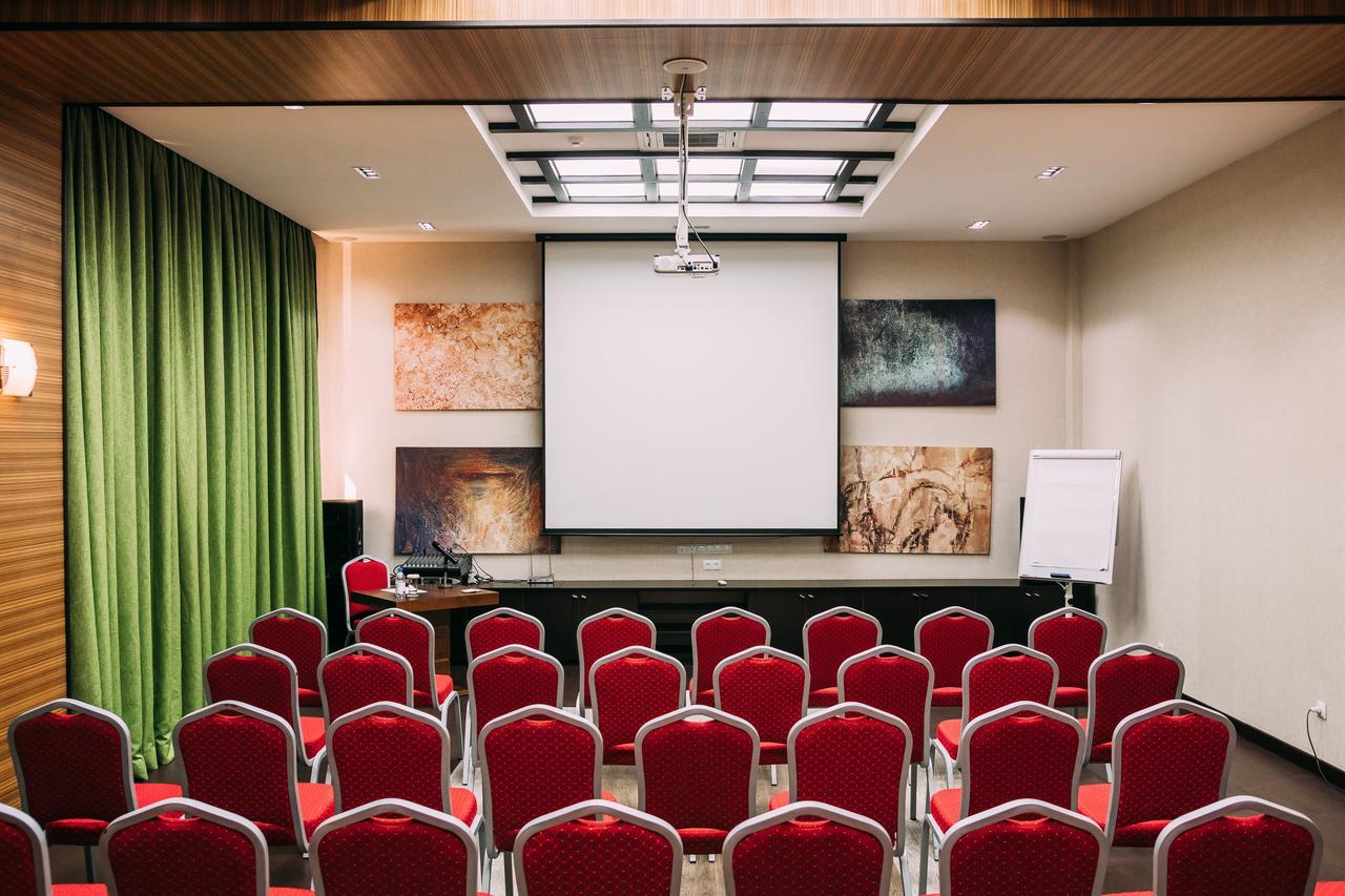 Megapolis Hotel Szymkent Zewnętrze zdjęcie