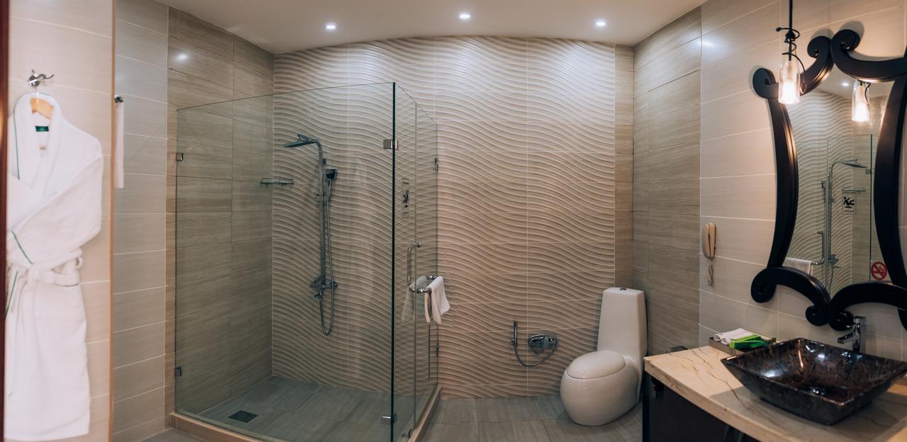 Megapolis Hotel Szymkent Zewnętrze zdjęcie