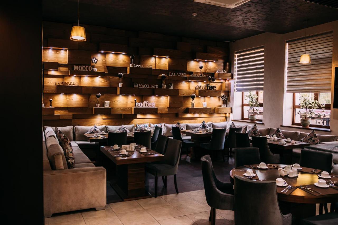Megapolis Hotel Szymkent Zewnętrze zdjęcie